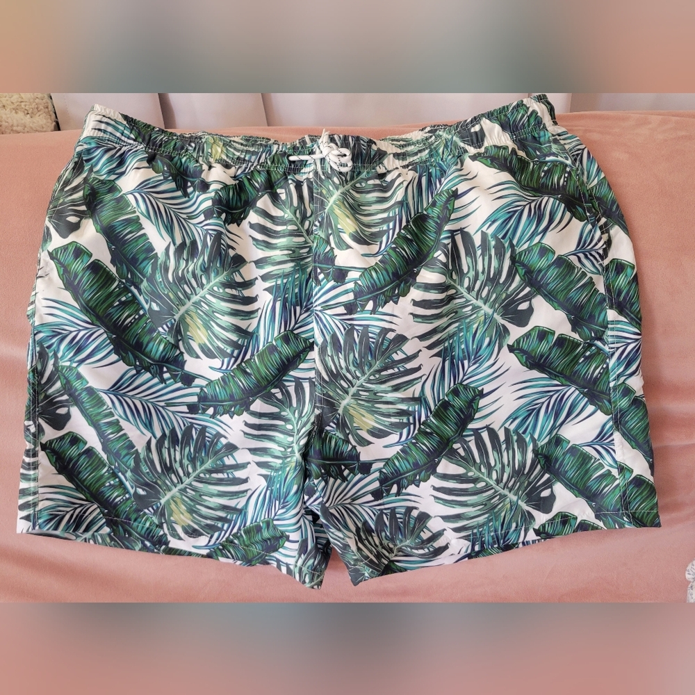 SHEIN Green Leaf Mens Swim Trunks